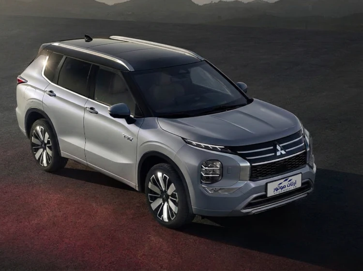 تحویل خودروی شاسی‌بلند به مشتری آرتان موتور